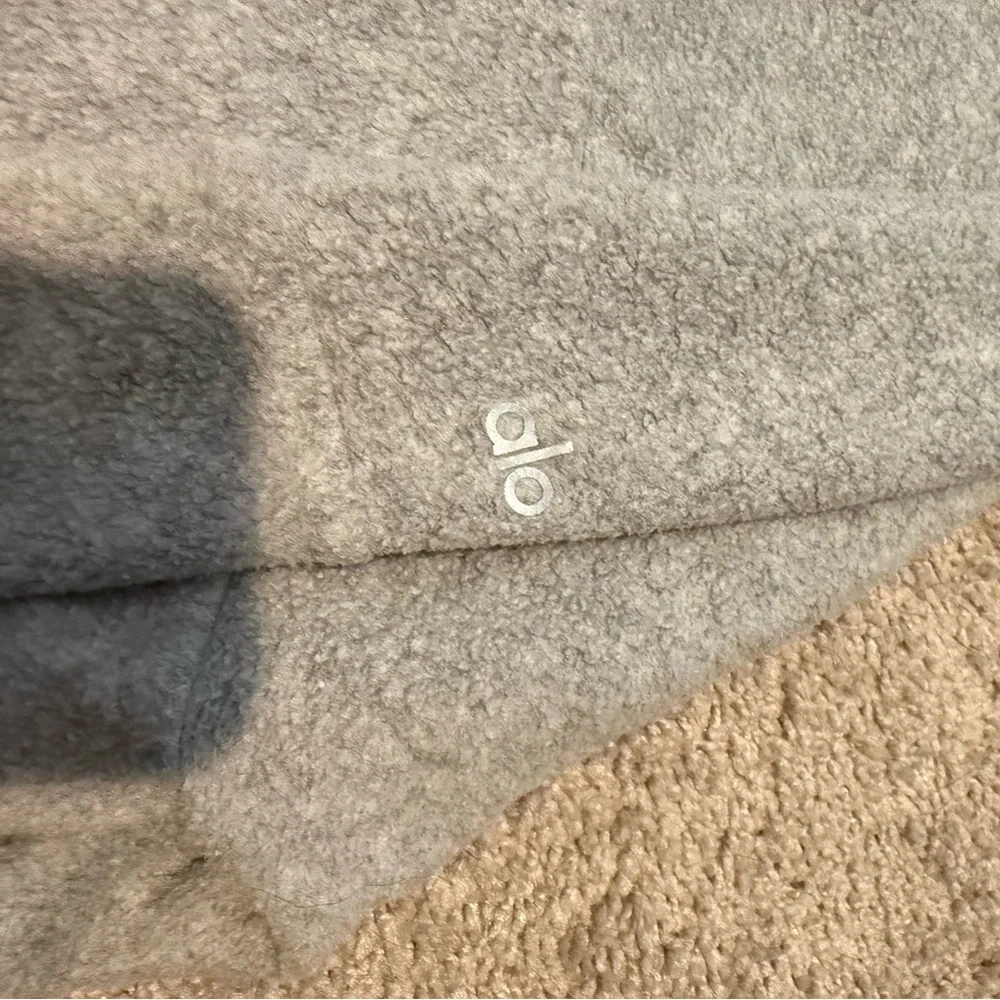 Alo Yoga Segment Pullover, Women's Gray Turtleneck Sweater - Picture 4 of 5